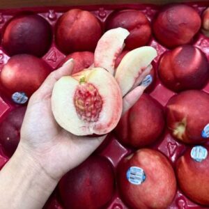 Xuân đào ruột trắng Mỹ - 200G/Trái
